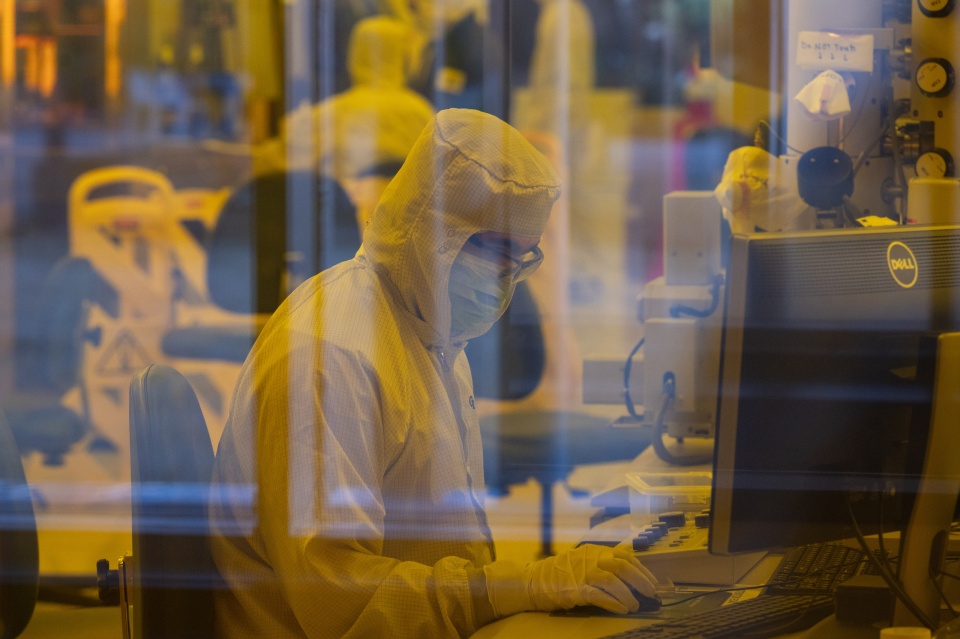 Georgia Tech researcher inputting information into desktop computer.
